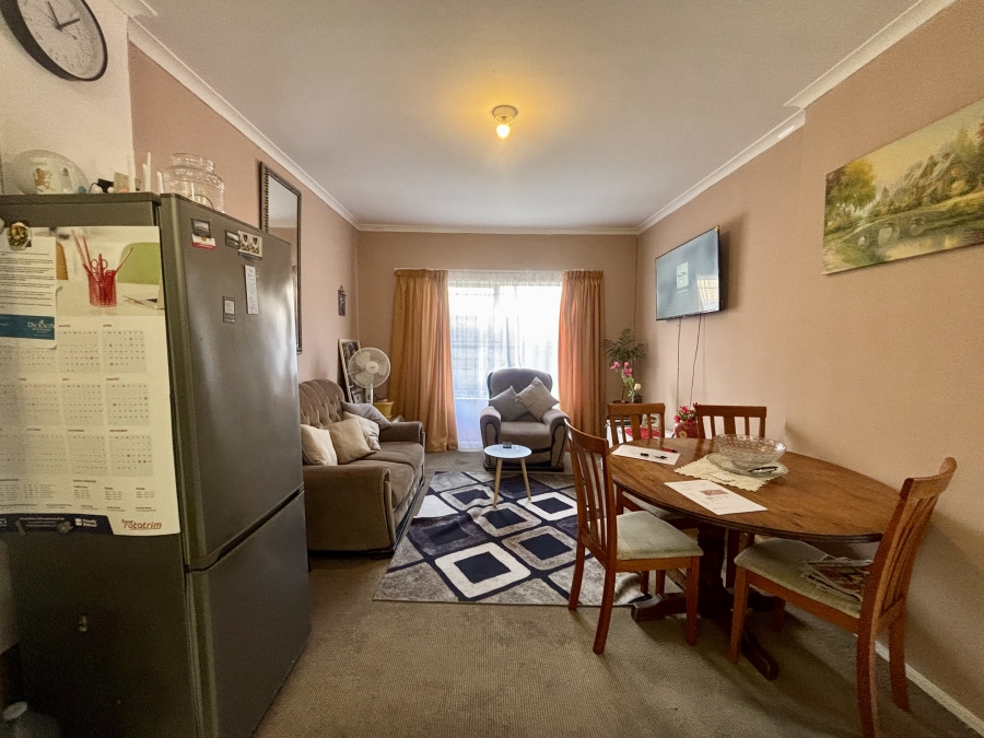 2 Bedroom Property for Sale in Protea Heights Western Cape